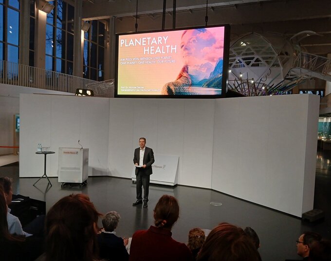 © privat | Prof. Dr. Michael Decker (Generaldirektor des Deutschen Museums)