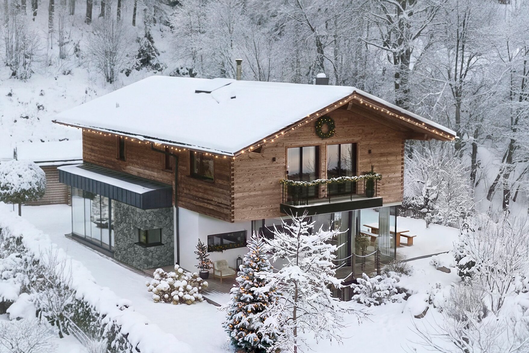 Im Alpen-Chalet in Samerberg wird Gemütlichkeit neu interpretiert. Für gemeinsame Zeit und die Tage im Jahr, die zählen. | © Omaze